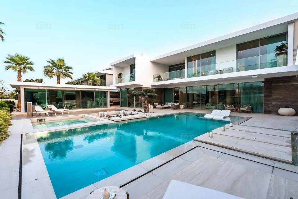 5-beds-villa